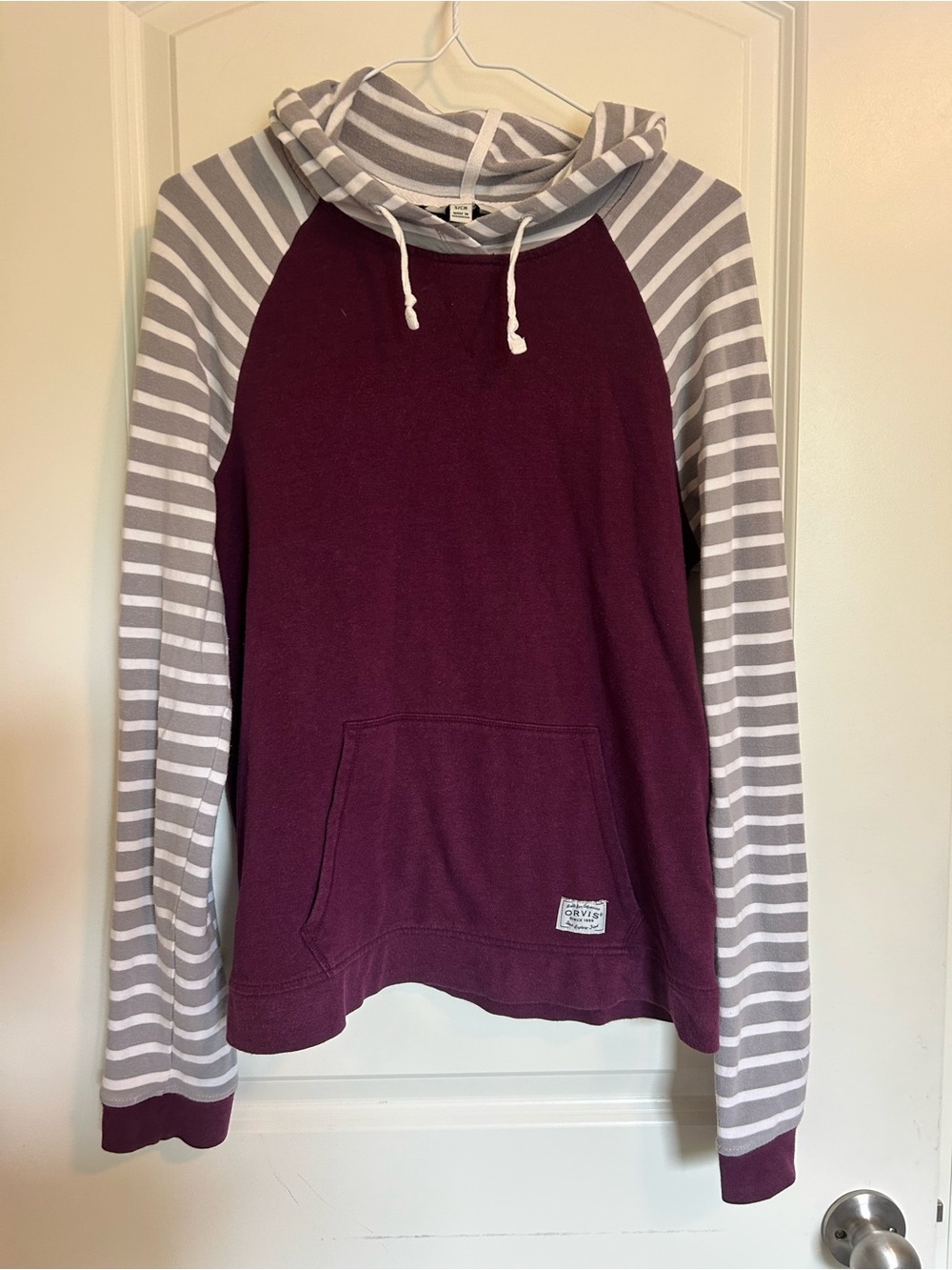 Orvis classics collection vintage striped Plum Pullover Hoodie with Logo Patch